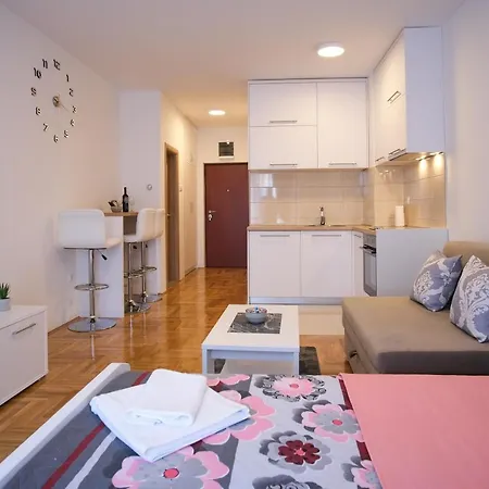 Banjo Apartment